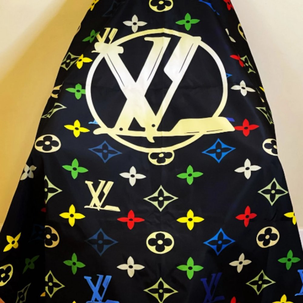 Barber Gown - Hair Cutting Cape - Waterproof - Barber Saloon Customer Cape